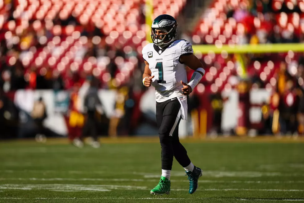 Eagles Wednesday Injury Report: Jalen Hurts, A.J. Brown Limited